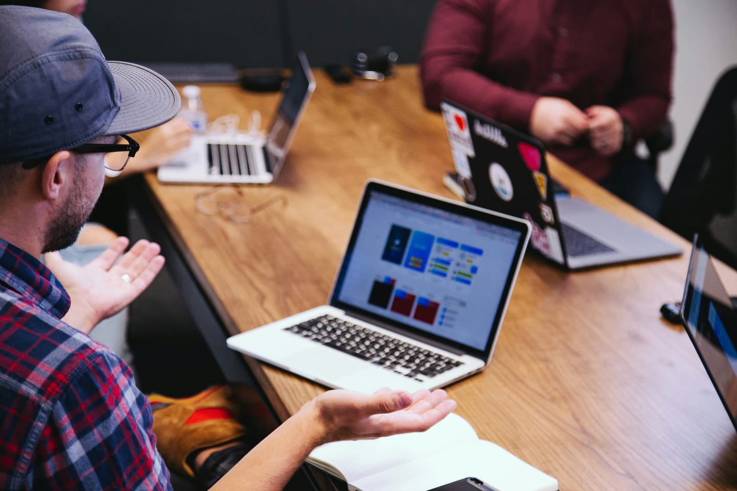 AI Is Fundamentally Reshaping the Consulting Profession: McKinsey Repositions Its Role Amid Workforce Reductions and the Large-Scale Deployment of AI Tools