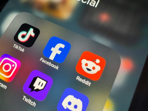 Reddit Sues Anthropic Over Unlicensed AI Data Usage for Model Training