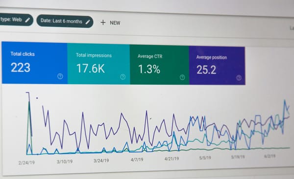Google's new AI Search Features Cause Over 30% Traffic Decline for Publishers