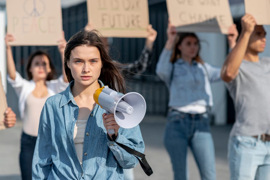 The SpeechMap Free Speech Eval Reveals AI Responses to Controversial Topics