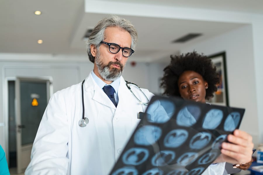 Research Shows AI Reduces Brain Activity and Homogenises Thinking