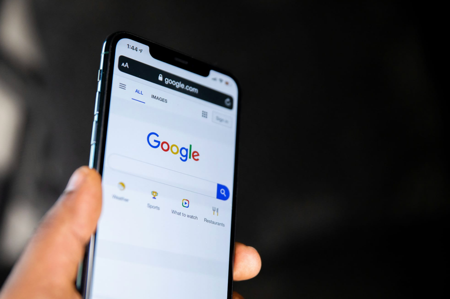 According to a16z Report, Gemini and Grok Rapidly Catch Up to ChatGPT’s User Base